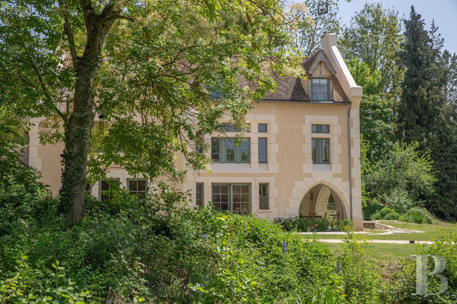 A completely renovated former mill halfway between Mantes-la-Jolie and Dreux in the Eure-et-Loire department - photo  n°5